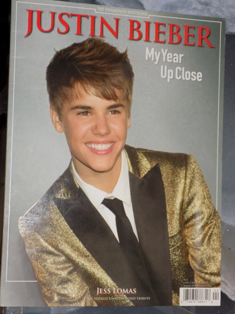 Justin Bieber Rock Singer My Year Up Close Tribute 2011 Concert Book
